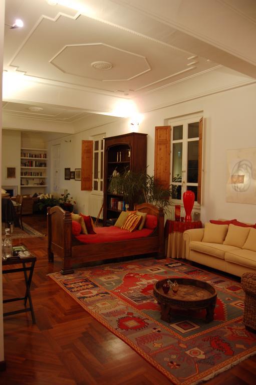 B&B St. Remy Каляри Екстериор снимка