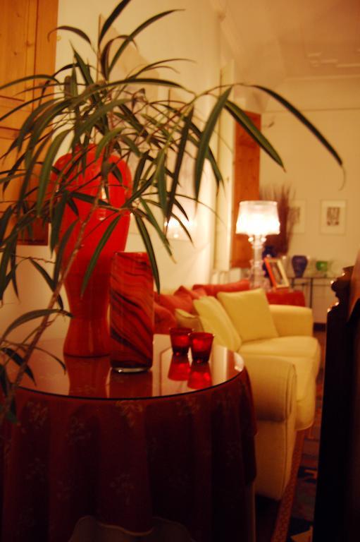 B&B St. Remy Каляри Екстериор снимка