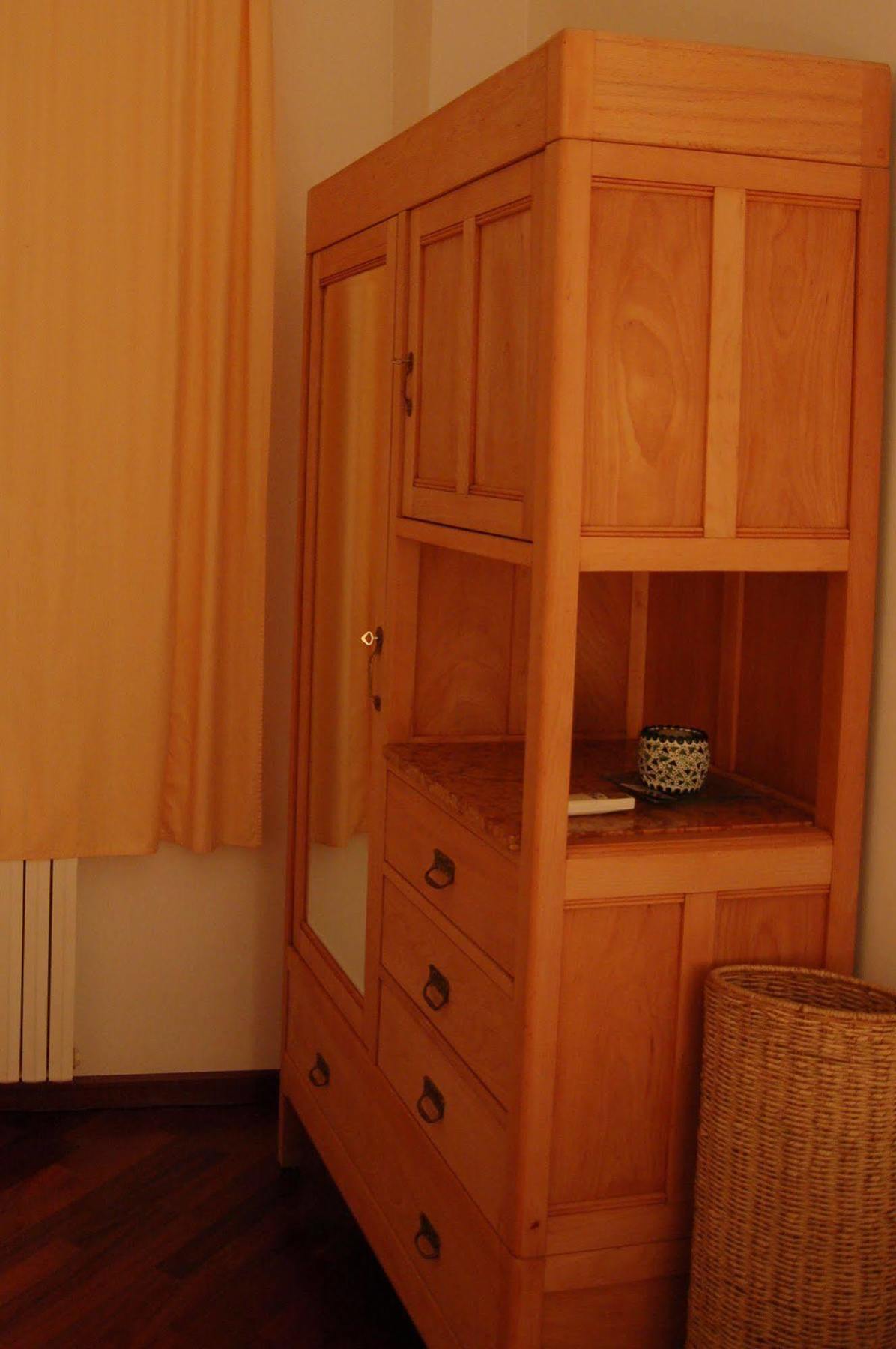 B&B St. Remy Каляри Екстериор снимка