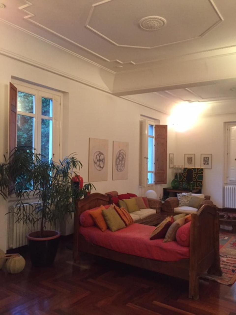 B&B St. Remy Каляри Екстериор снимка